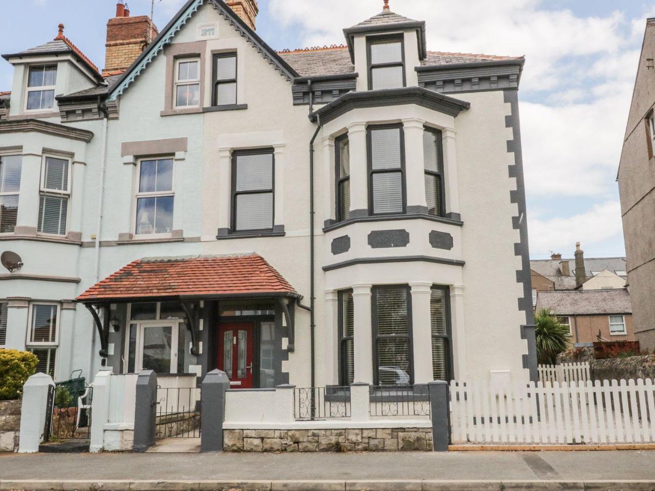 Charnwood Villa, Llandudno Buitenkant foto